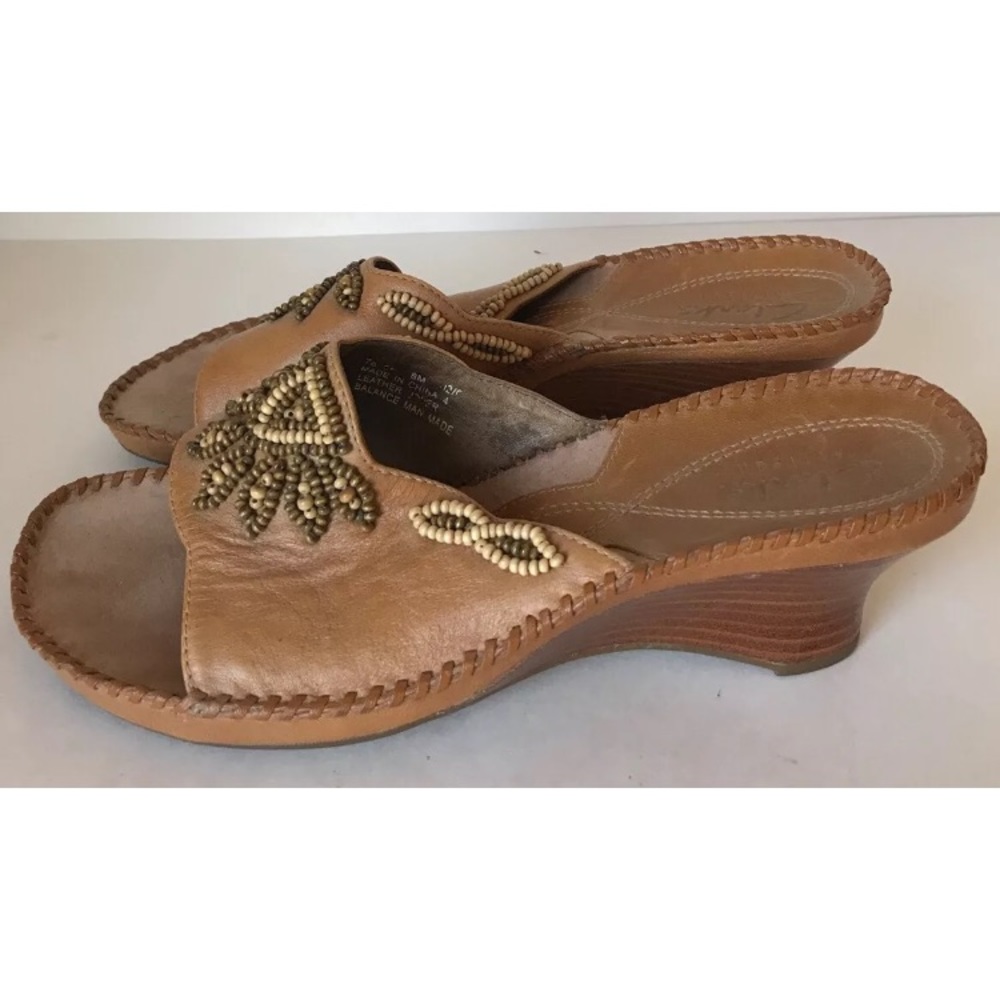 Clark Artisan Mules 8M Beige w/Beaded design